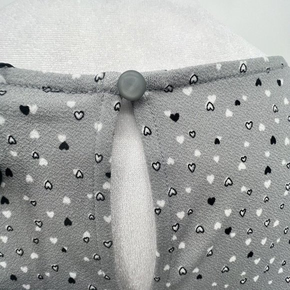 Adrianna Papell Top Size 2X Gray Hearts Stretchy 3/4 Pleated Sleeve Round Neck - Picture 8 of 14